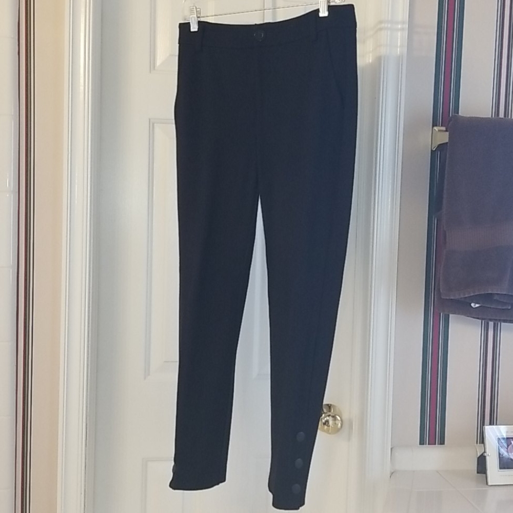 CAbi straight leg pants w/ 3 button detail on legs